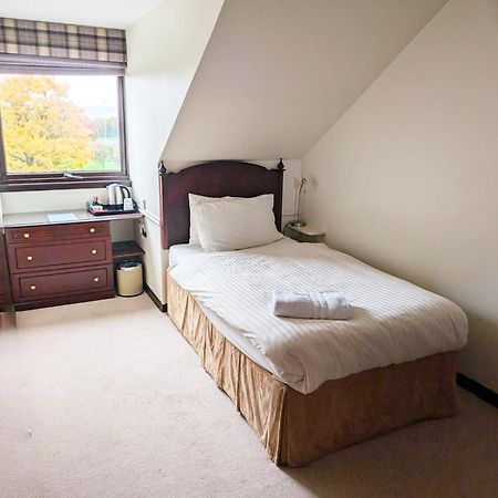 Strathburn Hotel Inverurie By Compass Hospitality Exteriör bild