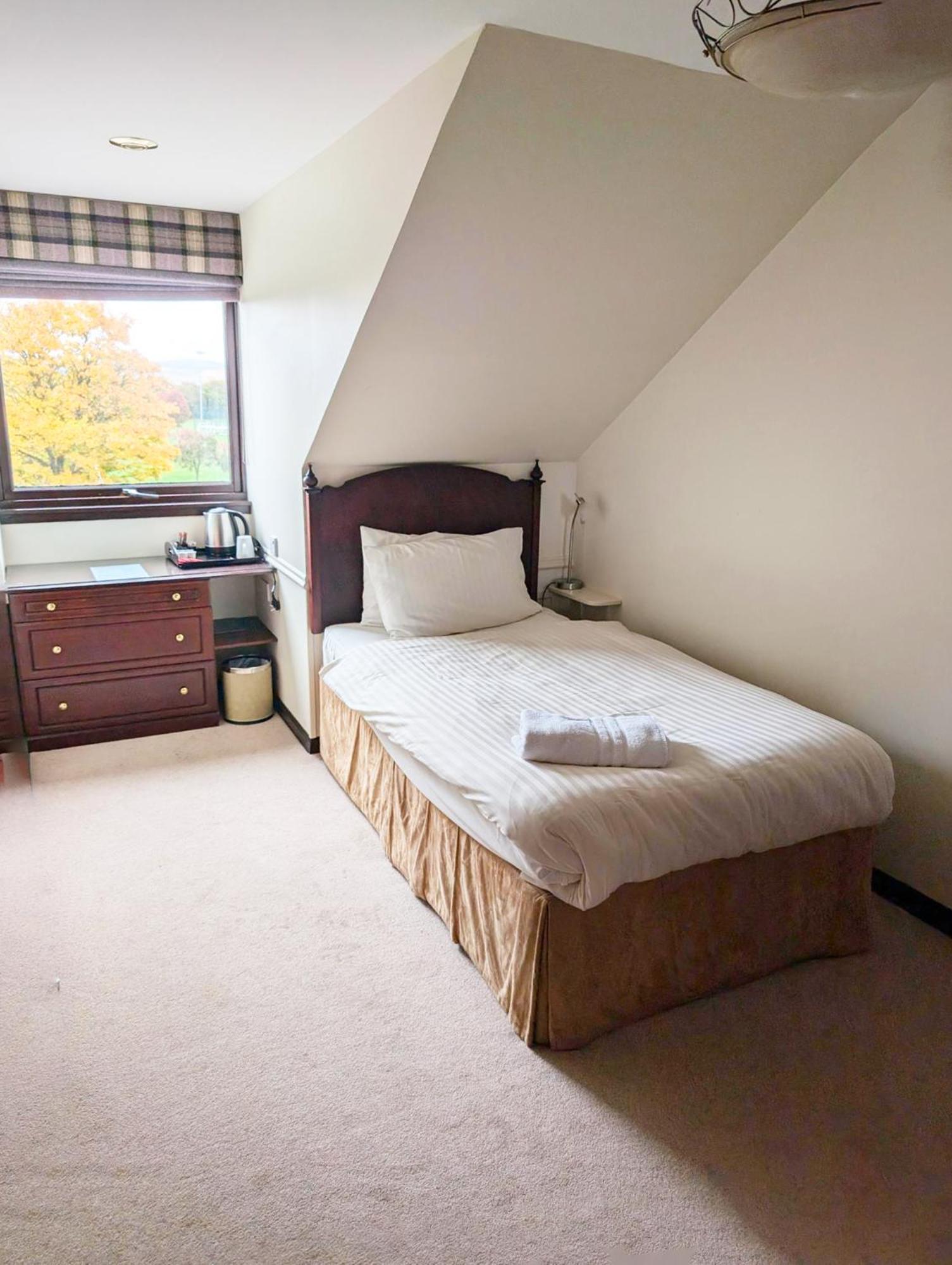 Strathburn Hotel Inverurie By Compass Hospitality Exteriör bild
