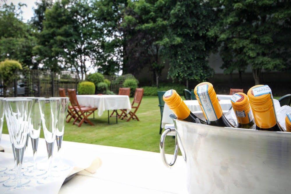 Strathburn Hotel Inverurie By Compass Hospitality Exteriör bild
