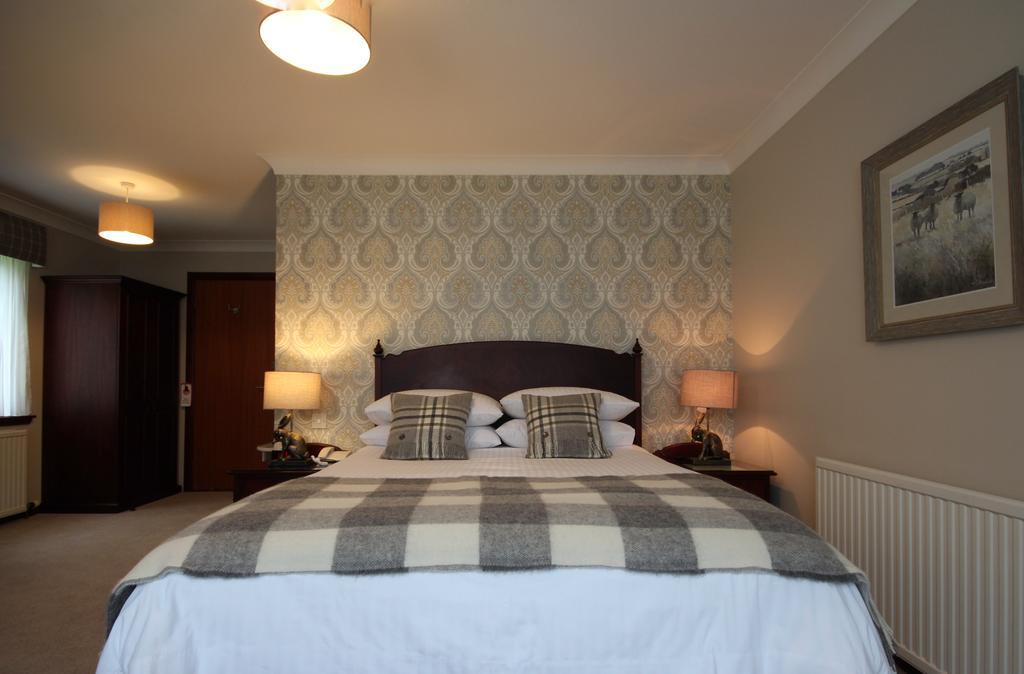 Strathburn Hotel Inverurie By Compass Hospitality Exteriör bild