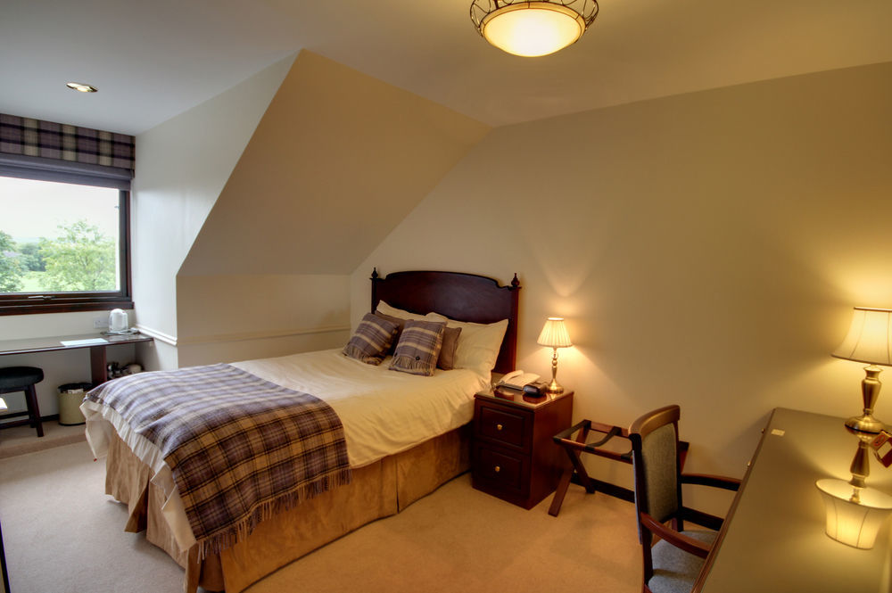 Strathburn Hotel Inverurie By Compass Hospitality Exteriör bild