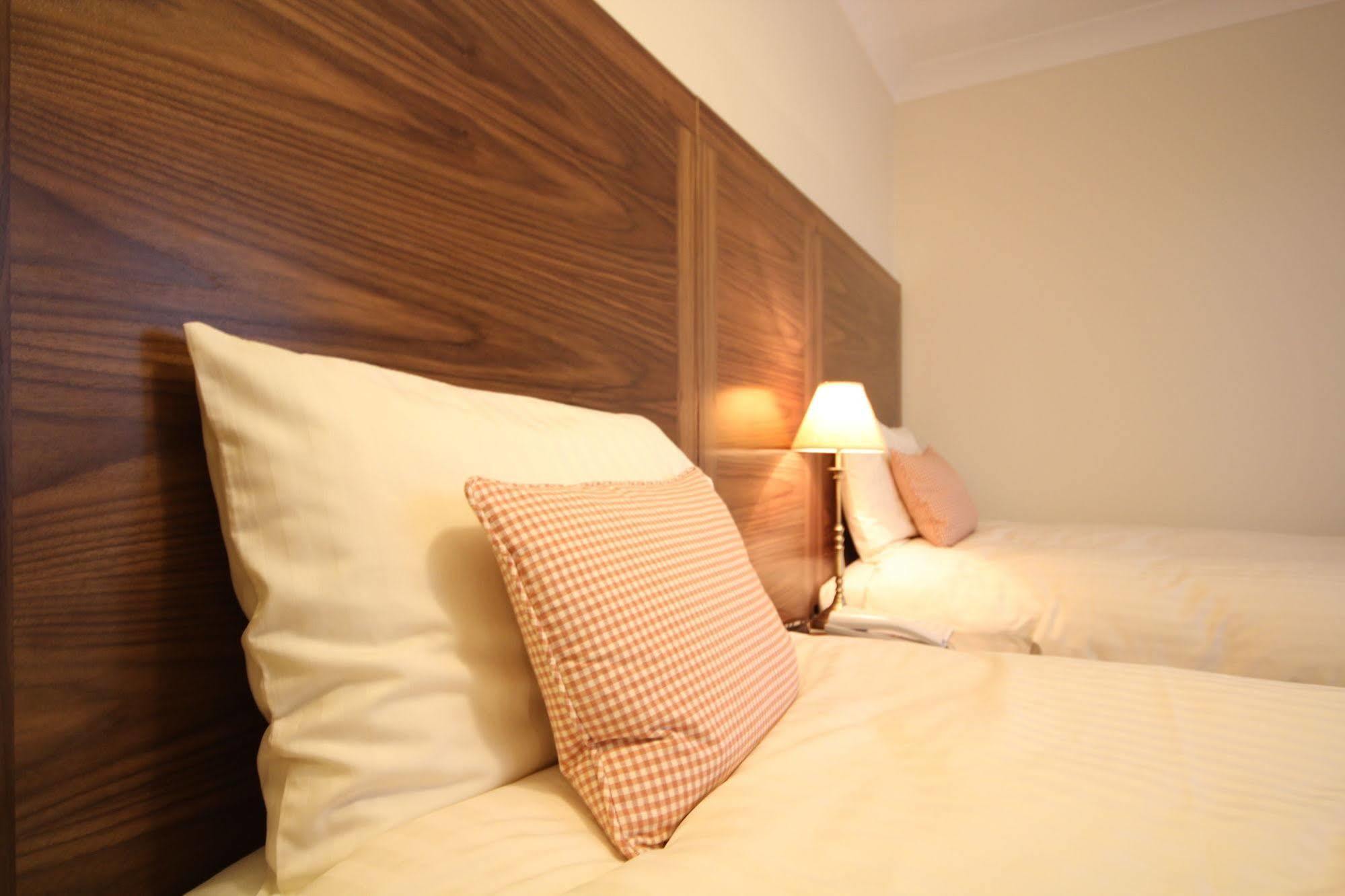 Strathburn Hotel Inverurie By Compass Hospitality Exteriör bild
