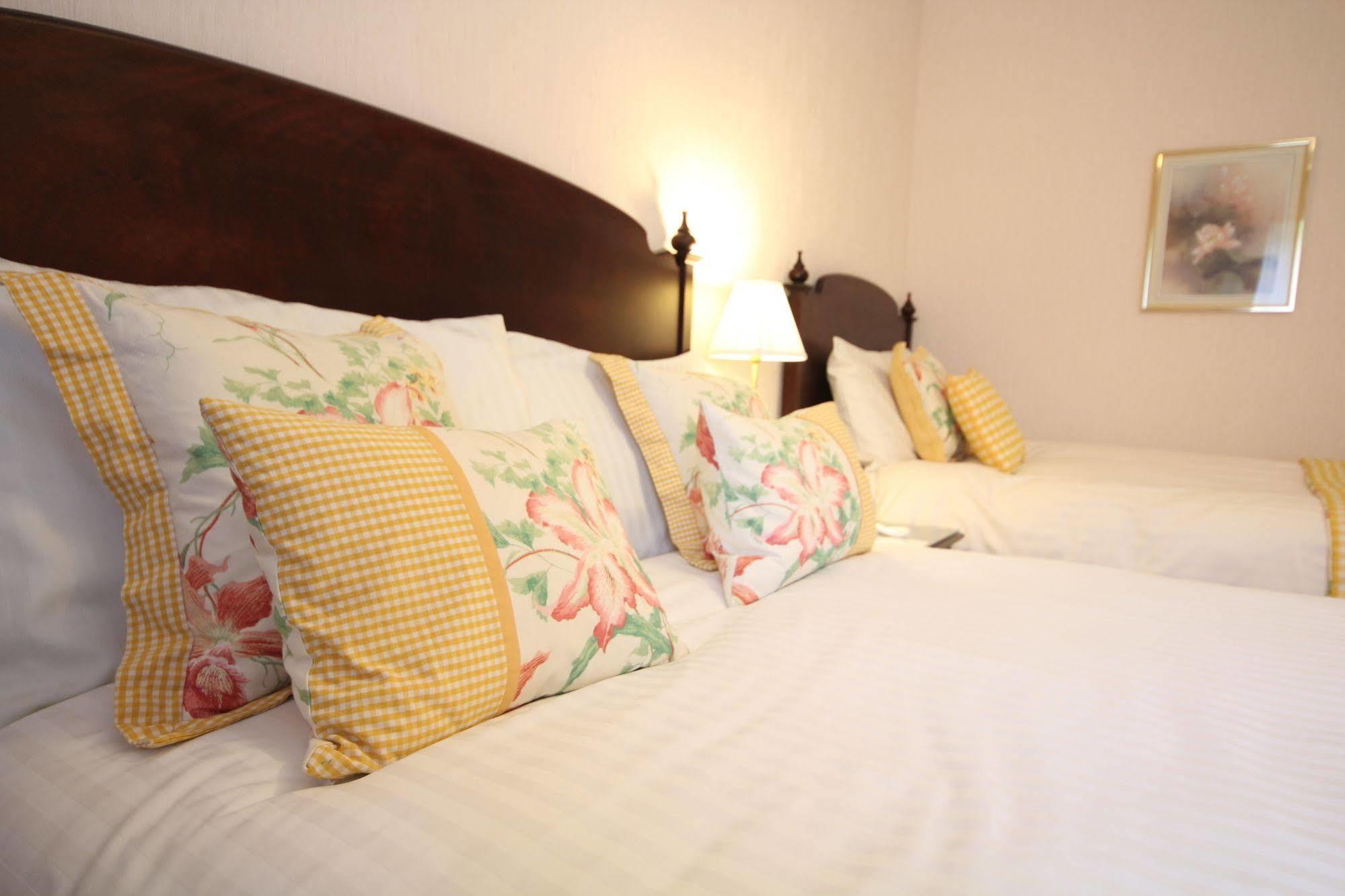 Strathburn Hotel Inverurie By Compass Hospitality Exteriör bild