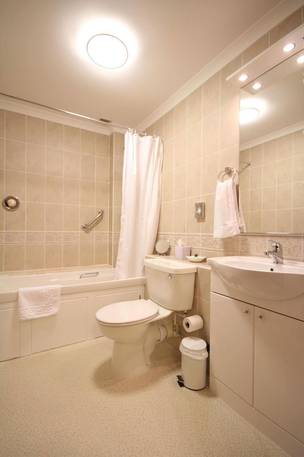 Strathburn Hotel Inverurie By Compass Hospitality Exteriör bild