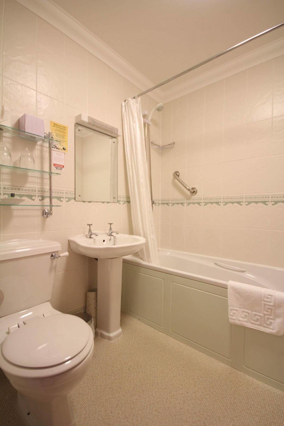 Strathburn Hotel Inverurie By Compass Hospitality Exteriör bild