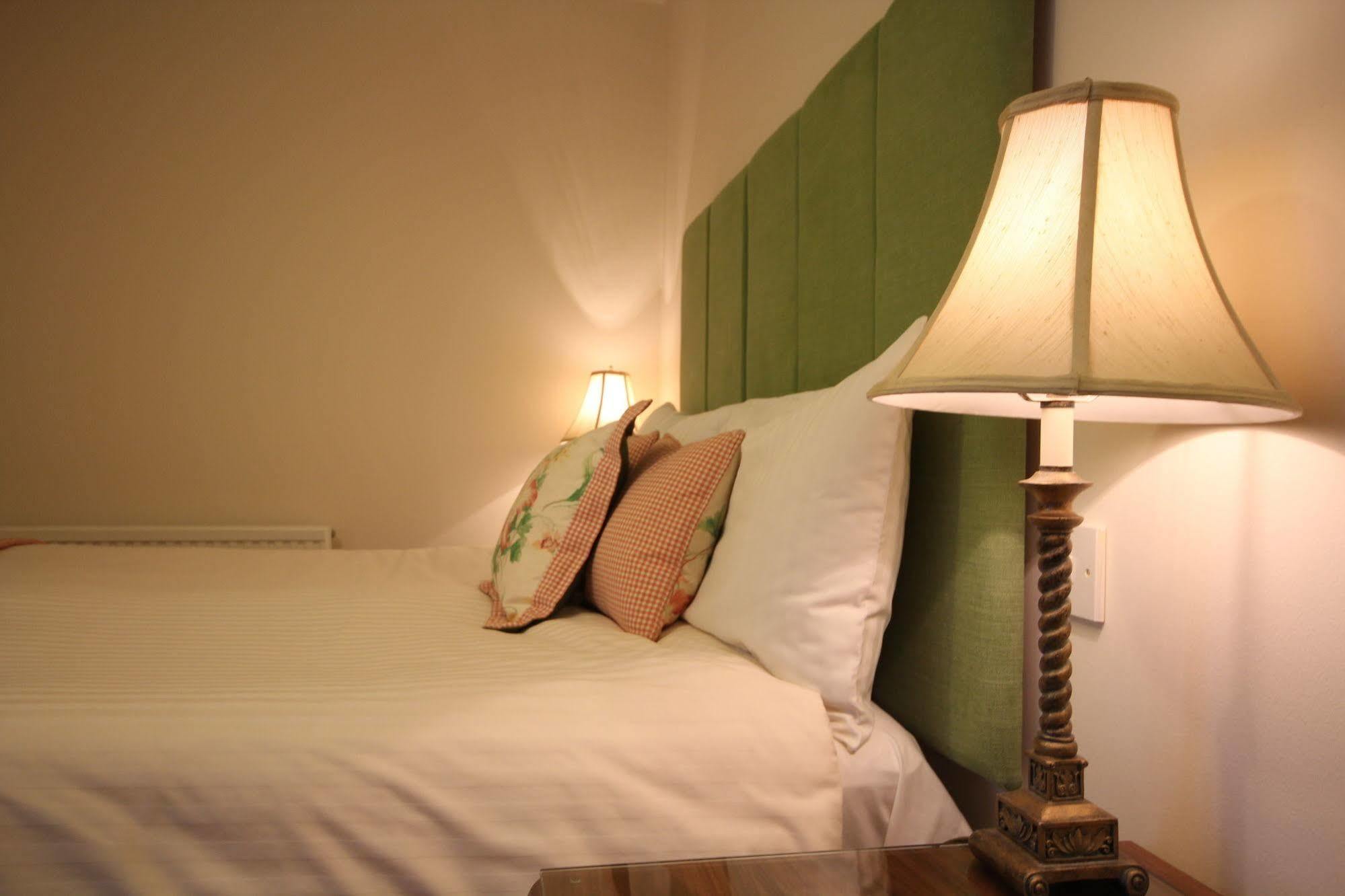 Strathburn Hotel Inverurie By Compass Hospitality Exteriör bild